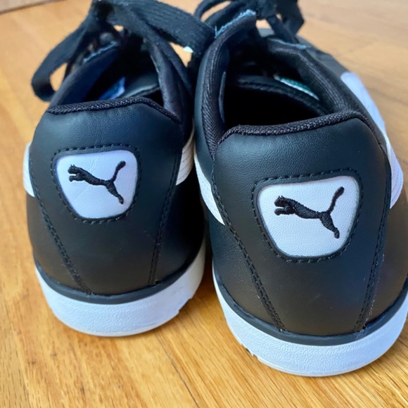 Puma Clyde Sneakers - Picture 2 of 3